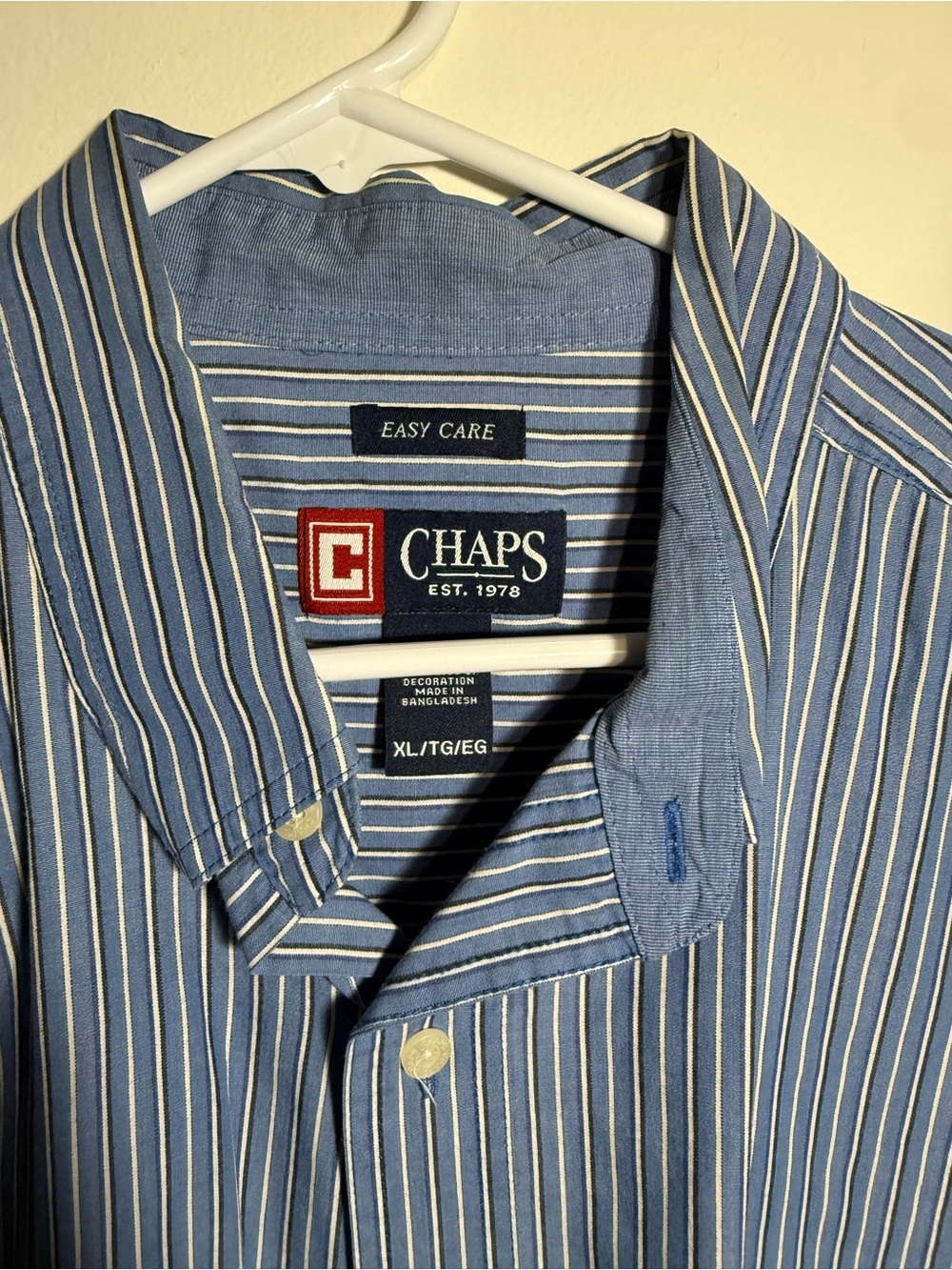 Chaps Men's Blue and White Striped Button-Down Shirt